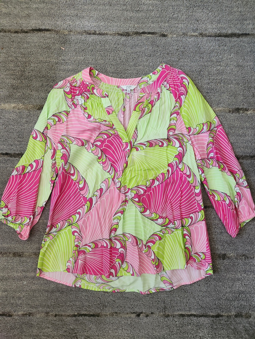 Women's Pink & Lime Patterned V-Neck Blouse